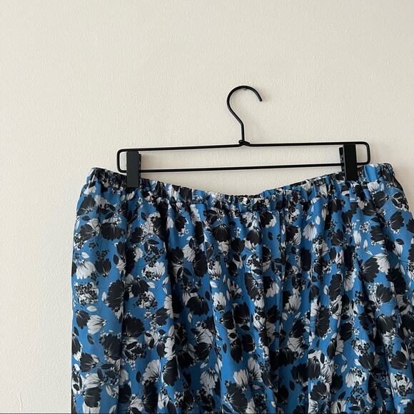 Parker Blue Floral Tie Front Off-the-Shoulder Blouse - Picture 5 of 8